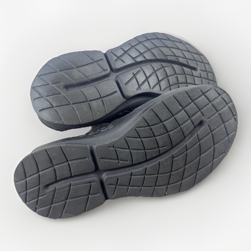 Oofos Oomg Fibre Low Shoes Mens Size 10 Black Mesh Slip On Recovery Sneakers - Picture 3 of 9